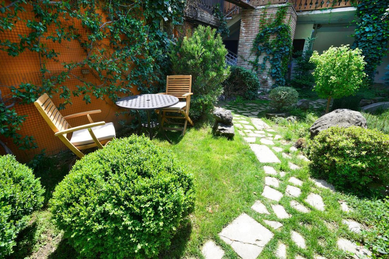 The Zodiac Garden Hotel Мцхета Экстерьер фото
